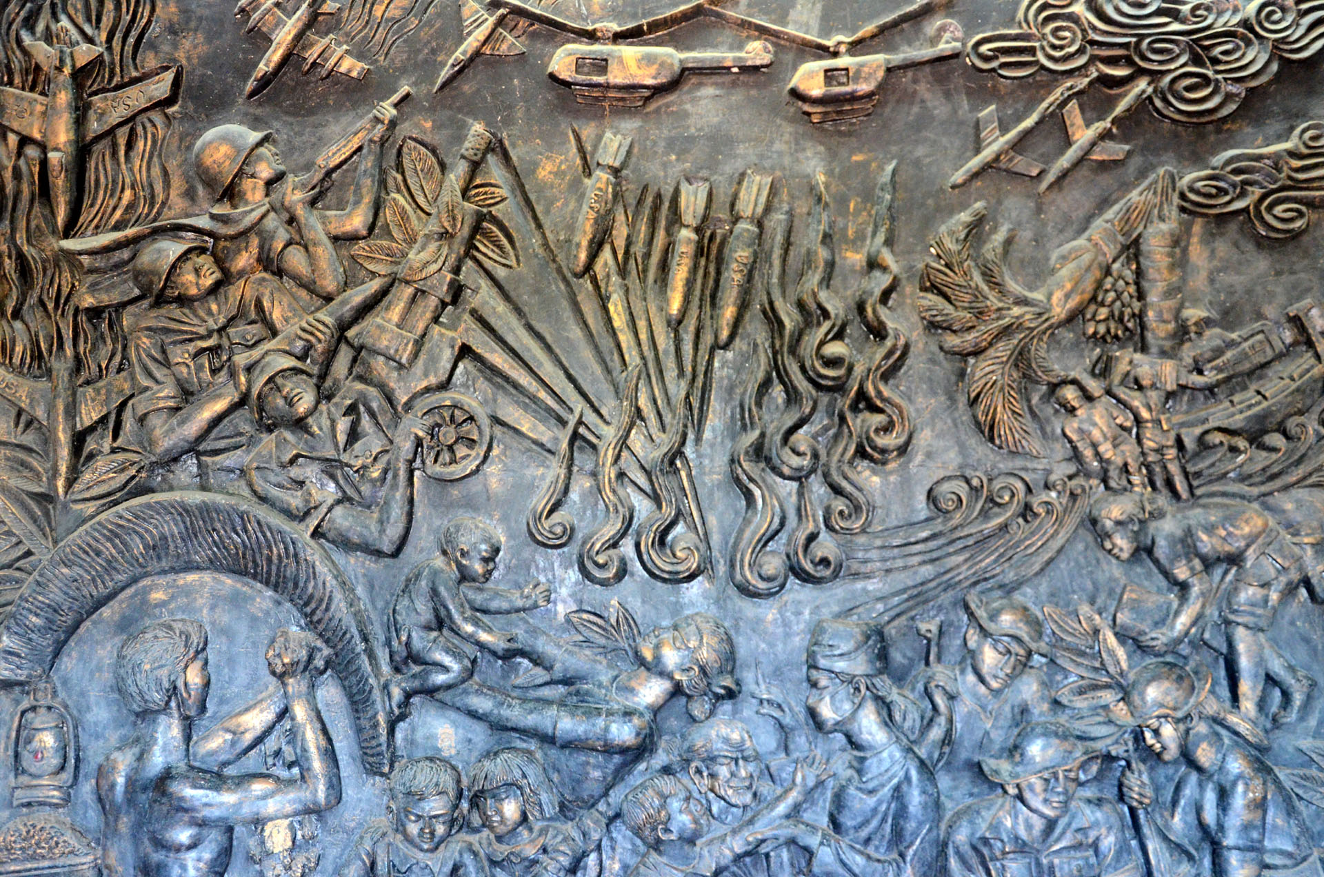 Vịnh Mốc tunnels